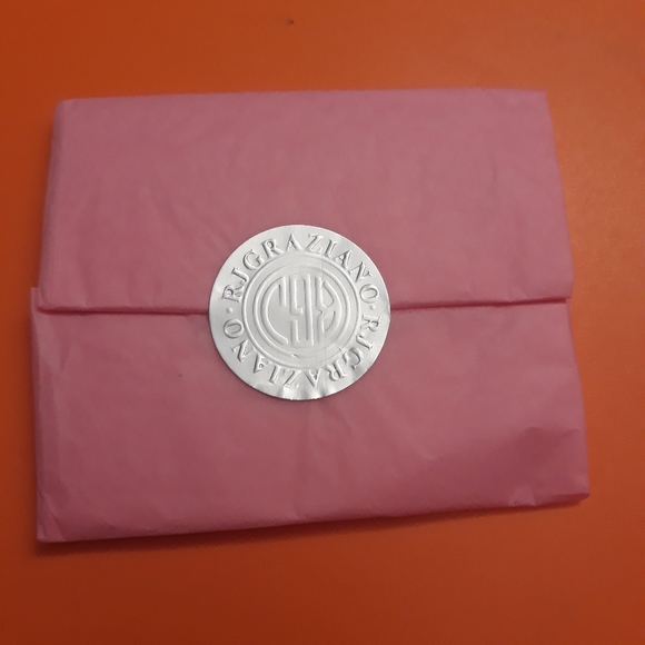 Mary Kay "you hold the key" gold Necklace 20inches - Picture 7 of 7